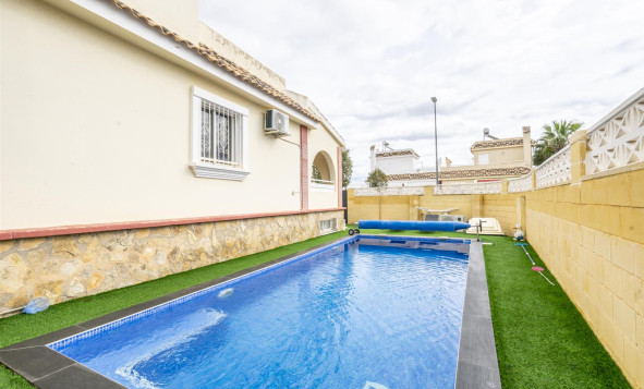 3. Casa indepiende - Reventa - Sierra Golf - Costa Calida