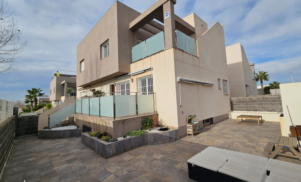 3. Casa indepiende - Reventa - Torrevieja - Costa Blanca Sur