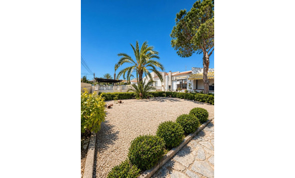 3. Casa indepiende - Reventa - Torrevieja - Costa Blanca Sur