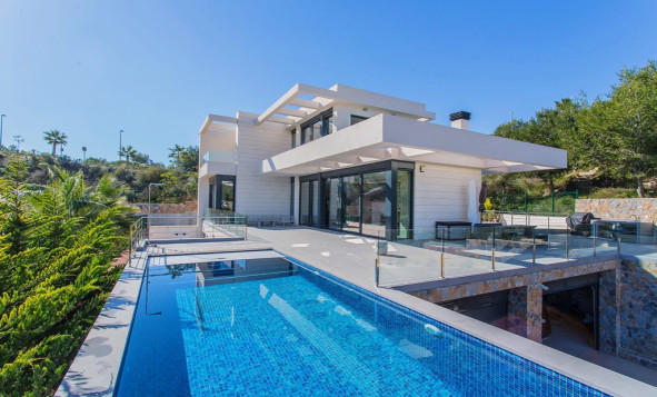 3. Casa pareada - Reventa - Las Colinas Golf and Country Club - Costa Blanca Sur