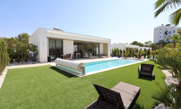 3. Casa pareada - Reventa - Las Colinas Golf and Country Club - Costa Blanca Sur