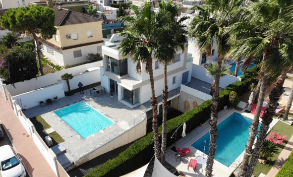 3. Casa pareada - Reventa - Los Balcones - Costa Blanca Sur