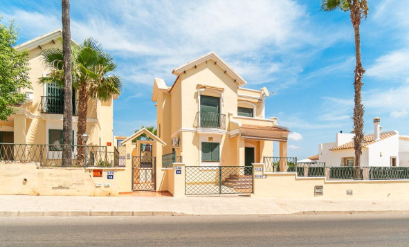 3. Casa pareada - Reventa - Orihuela Costa - Costa Blanca Sur