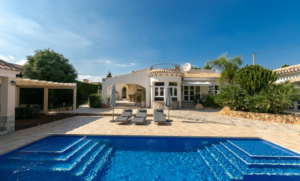 3. Detached house - Resale - Dehesa de Campoamor - Costa Blanca South