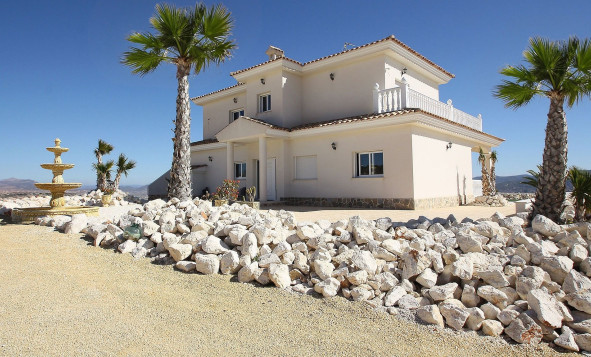 3. Detached house - Resale - Pinoso - Costa Blanca North