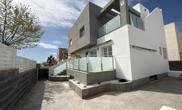3. Detached house - Resale - Torrevieja - Costa Blanca South