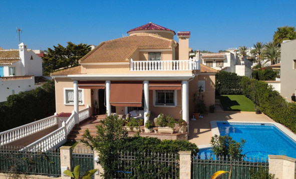 3. Detached house - Resale - Torrevieja - Torre La Mata