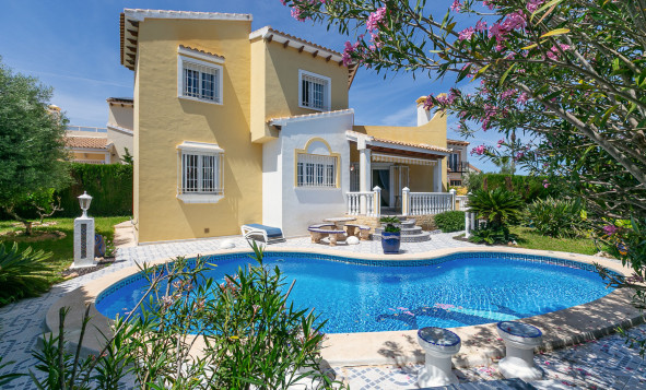 3. Detached house - Resale - Villamartin - Rioja