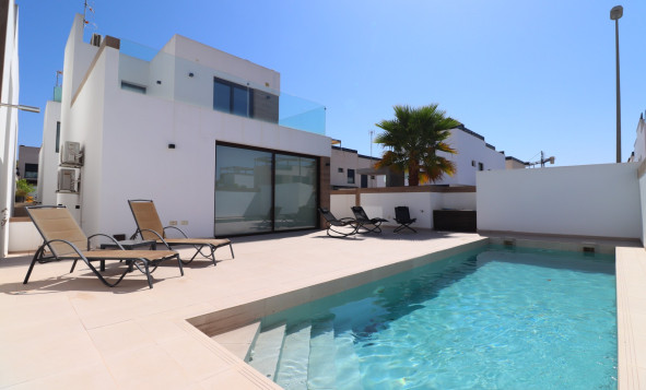 3. Halfvrijstaand huis - Herverkoop - Benijofar - Costa Blanca Zuid