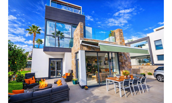 3. Halfvrijstaand huis - Herverkoop - Cabo Roig - Costa Blanca Zuid