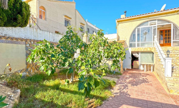 3. Semi - Detached Villa - Herverkoop - Torrevieja - Orihuela Costa