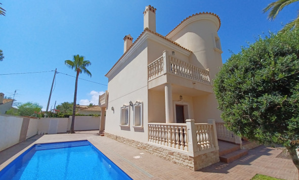 3. Vrijstaande villa - Herverkoop - Cabo Roig - Costa Blanca Zuid