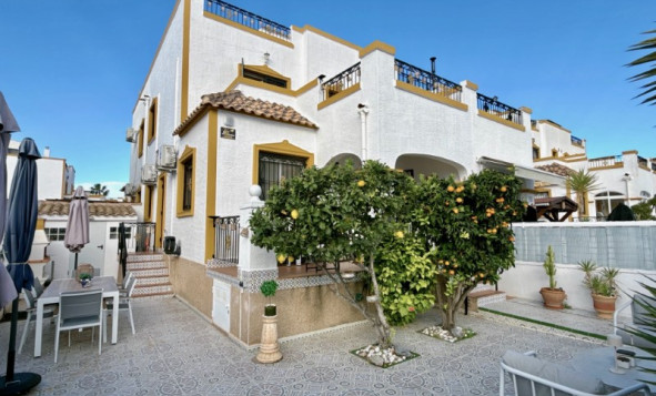 3. Vrijstaande villa - Herverkoop - Orihuela - Desamparados - Hurchillo - Torremendo