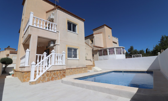 3. Vrijstaande villa - Herverkoop - San Miguel de Salinas - Lake View Mansions