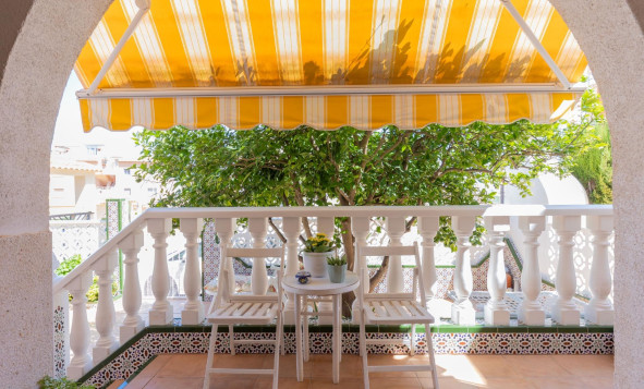 3. Vrijstaande villa - Herverkoop - Torrevieja - Costa Blanca Zuid