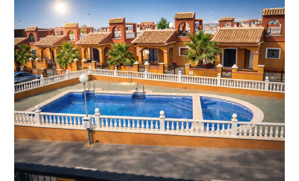 3. Vrijstaande villa - Herverkoop - Torrevieja - Costa Blanca Zuid