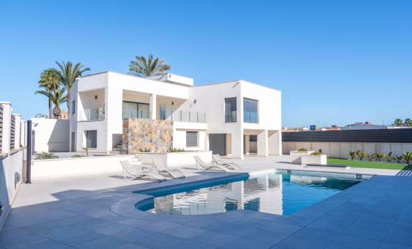 3. Vrijstaande villa - Herverkoop - Torrevieja - Costa Blanca Zuid