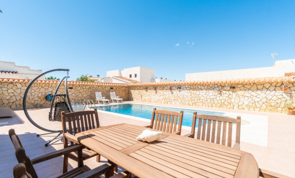 3. Vrijstaande villa - Herverkoop - Torrevieja - Costa Blanca Zuid