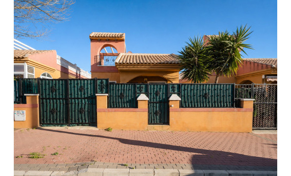 3. Vrijstaande villa - Herverkoop - Torrevieja - Costa Blanca Zuid