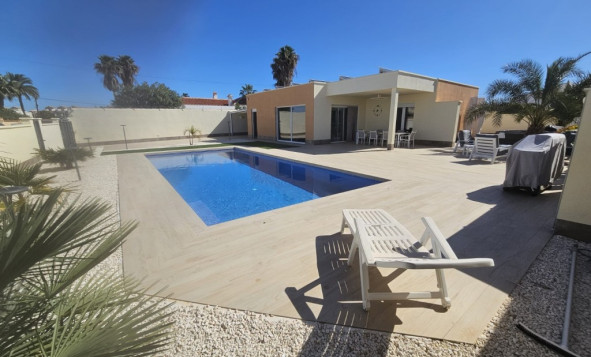 3. Vrijstaande villa - Herverkoop - Torrevieja - Spaim-52578
