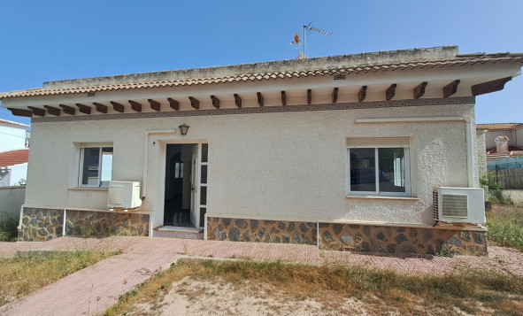 3. Vrijstaande villa - Herverkoop - Villamartin - Costa Blanca Zuid