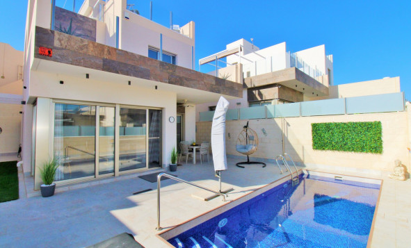 3. Vrijstaande villa - Herverkoop - Villamartin - Costa Blanca Zuid