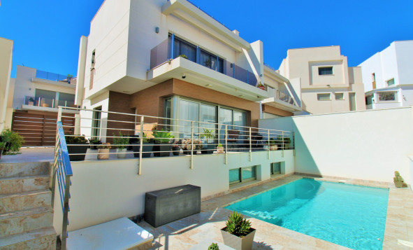 3. Vrijstaande villa - Herverkoop - Villamartin - Costa Blanca Zuid