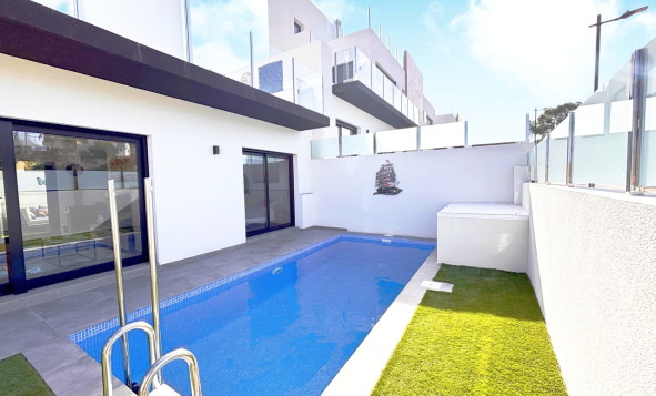3. Vrijstaande villa - Herverkoop - Villamartin - Costa Blanca Zuid