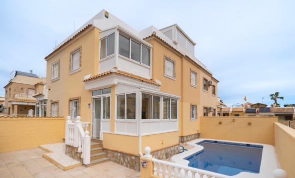 4. Chalet pareado - Reventa - Ciudad Quesada - CBB-41285
