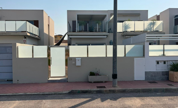 4. Chalet pareado - Reventa - Daya Vieja - Costa Blanca Sur