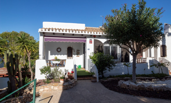 4. Halfvrijstaande villa - Herverkoop - Villamartin - Costa Blanca Zuid