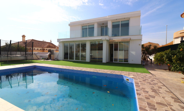 4. House - Detached Villa - Herverkoop - La Marina - Rojales