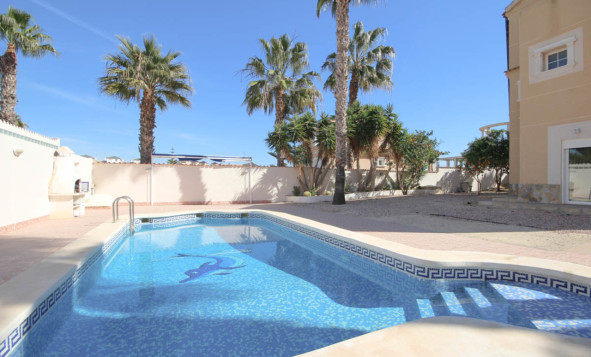 4. House - Detached Villa - Herverkoop - La Zenia - Orihuela Costa