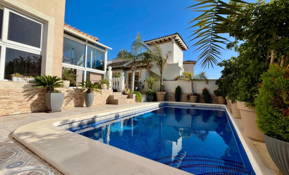 4. House - Detached Villa - Herverkoop - La Zenia - Orihuela Costa