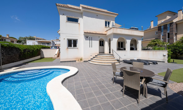 4. House - Detached Villa - Herverkoop - La Zenia - Orihuela Costa