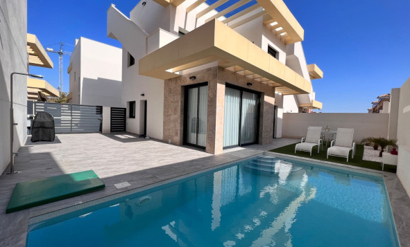 4. House - Detached Villa - Herverkoop - Los Montesinos - Torrevieja