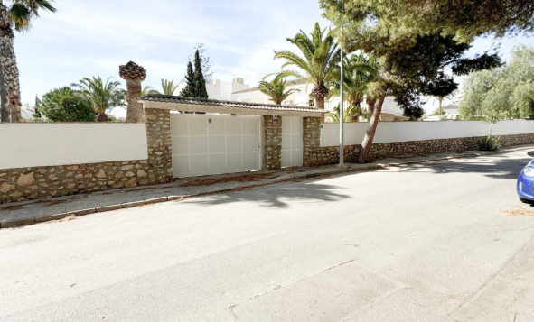 4. House - Detached Villa - Herverkoop - Orihuela Costa - Orihuela Costa