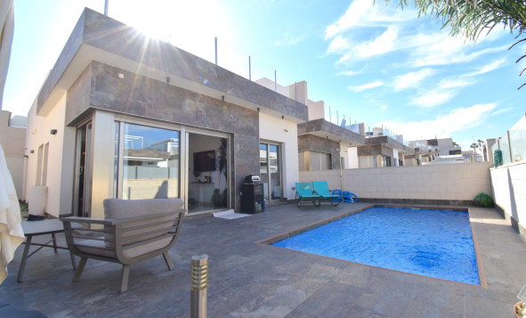 4. House - Detached Villa - Herverkoop - Orihuela Costa - Orihuela Costa