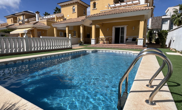 4. House - Detached Villa - Herverkoop - Orihuela Costa - Orihuela Costa