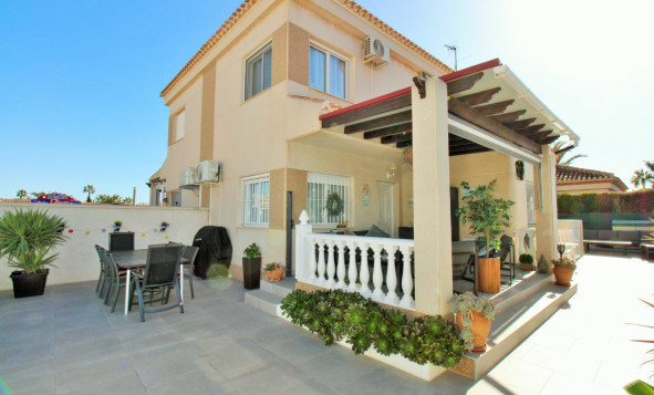 4. House - Detached Villa - Herverkoop - Playa Flamenca - Orihuela Costa