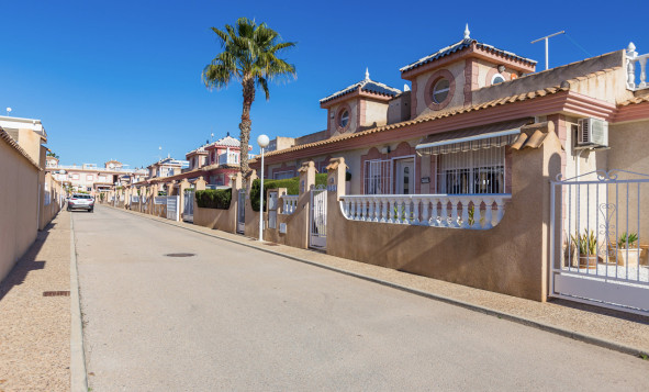 4. House - Detached Villa - Herverkoop - Playa Flamenca - Orihuela Costa