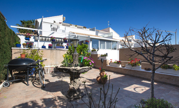 4. House - Detached Villa - Herverkoop - Punta Prima - Orihuela Costa