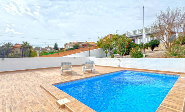 4. House - Detached Villa - Herverkoop - Torrevieja - Orihuela Costa