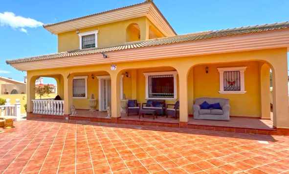 4. House - Detached Villa - Herverkoop - Torrevieja - Orihuela Costa