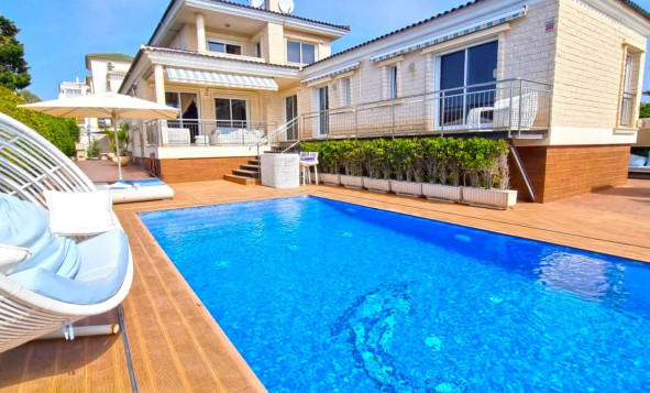 4. House - Detached Villa - Herverkoop - Torrevieja - Torrelamata - La Mata