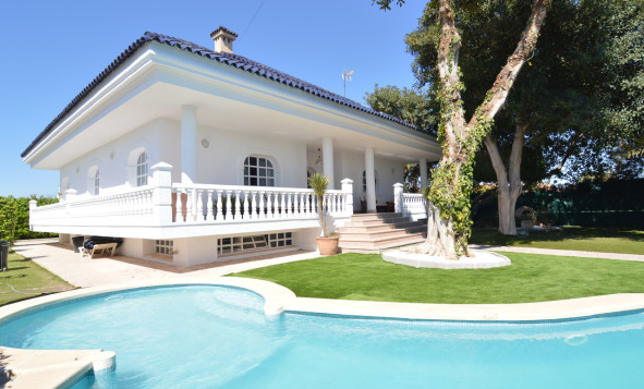 4. House - Detached Villa - Herverkoop - Torrevieja - Torrevieja