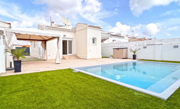 4. House - Detached Villa - Herverkoop - Torrevieja - Torrevieja