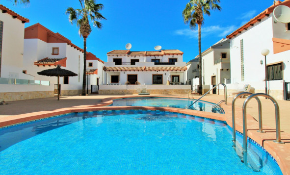 4. House - Detached Villa - Herverkoop - Villamartin - Orihuela Costa