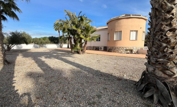 4. House - Detached Villa - Resale - Catral - Catral