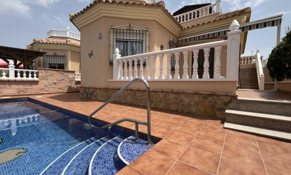 4. Semi-detached villa - Resale - Almoradí - Costa Blanca South